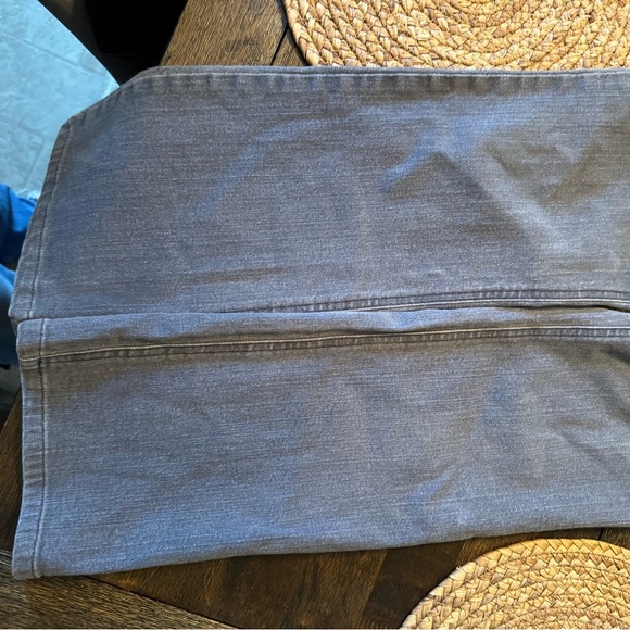 Women’s theory gray jeans size 6 straight leg - Picture 6 of 7